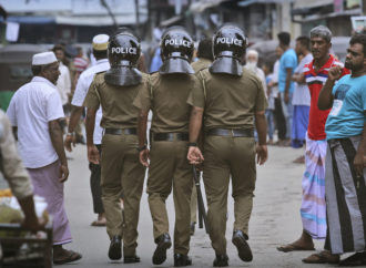 श्रीलंकाले २०० मुश्लिम धर्मगुरू लगायत ६०० जनालाइ देश निकाला गरेको छ (Sri Lanka expels  200 Islamic clerics)